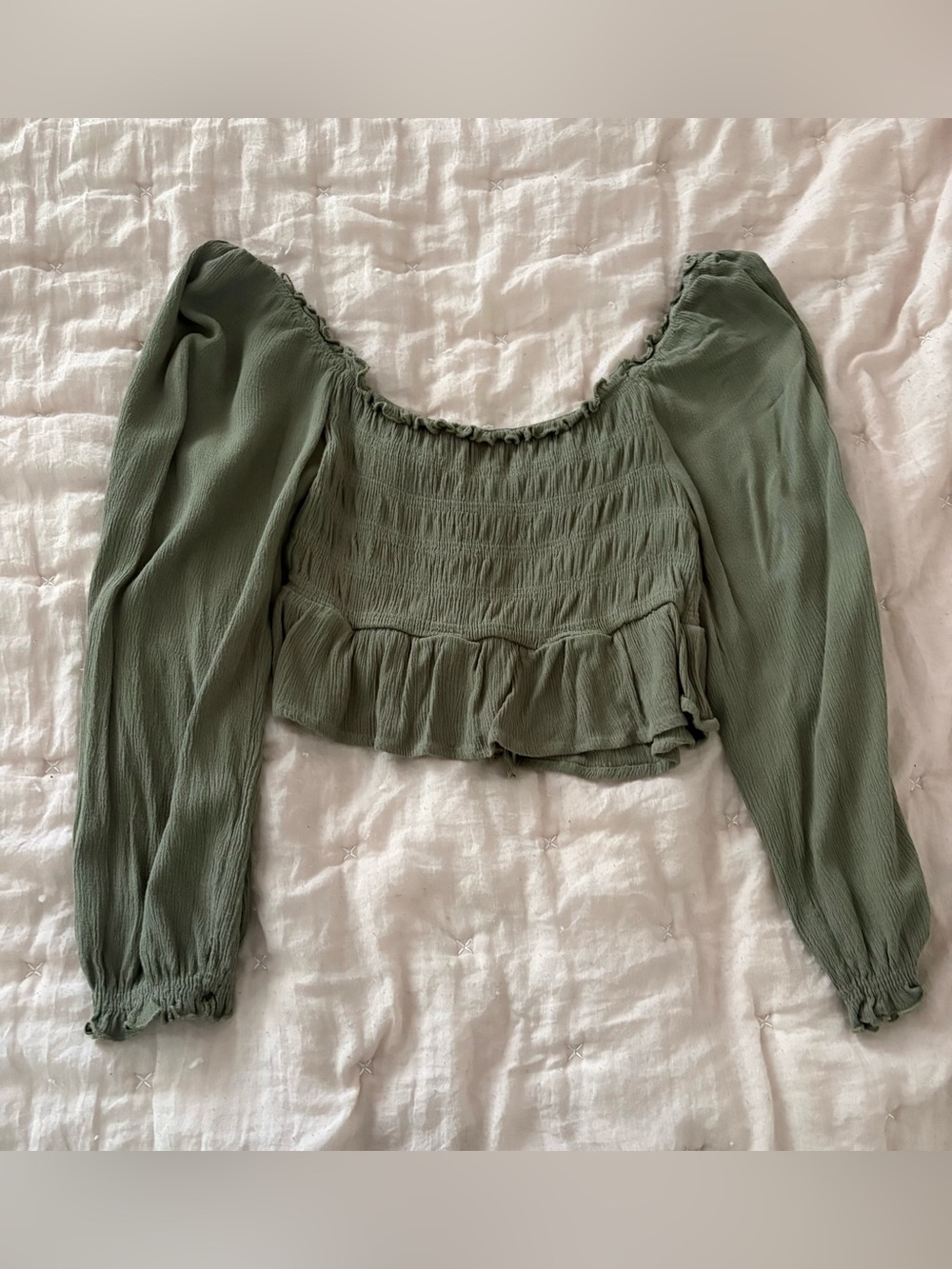 Bluebell Collection Green Ruched Crop Top - Picture 5 of 6